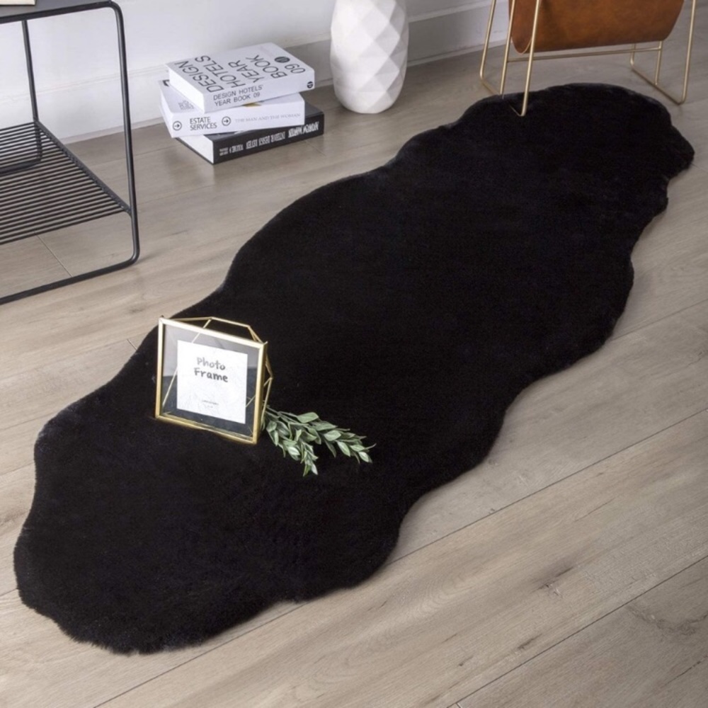 - - Faux Rabbit Fur Chair Cover Area NEW